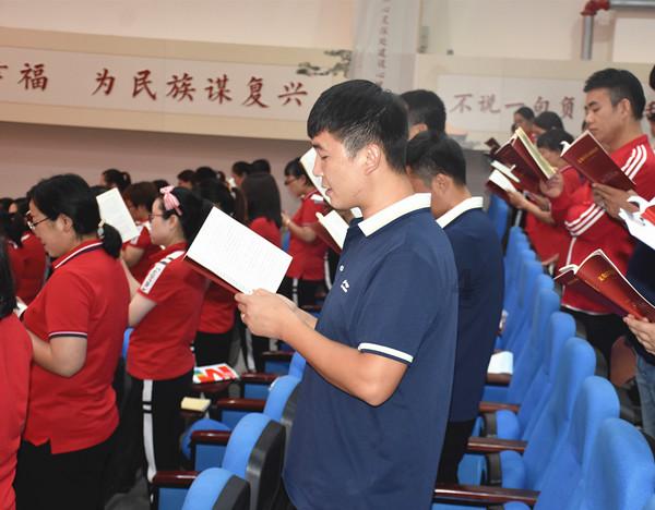 都没谈过恋爱的女孩子是不是没人要了？游戏画面